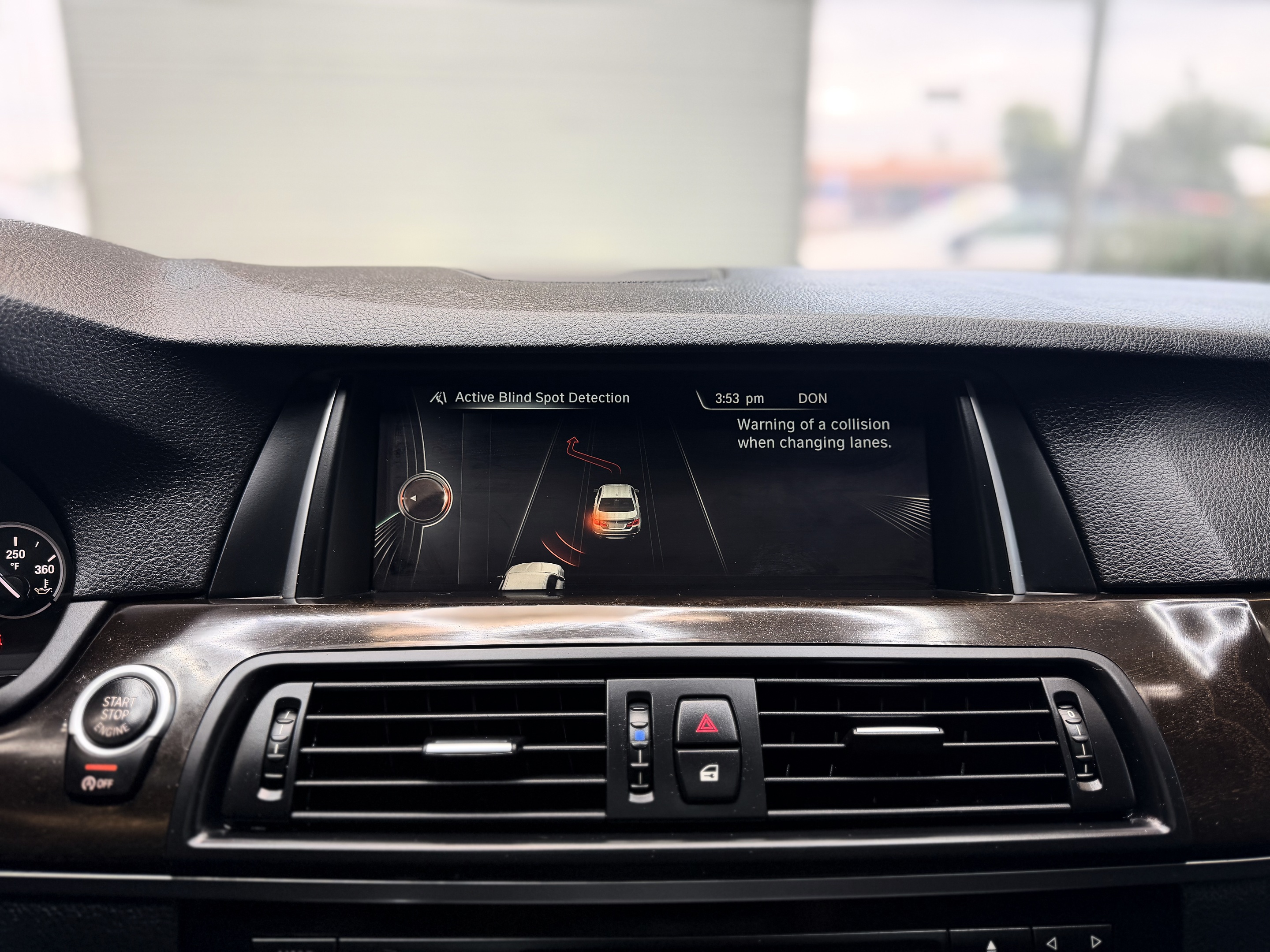 2016 BMW 5 Series 528i - Photo 9