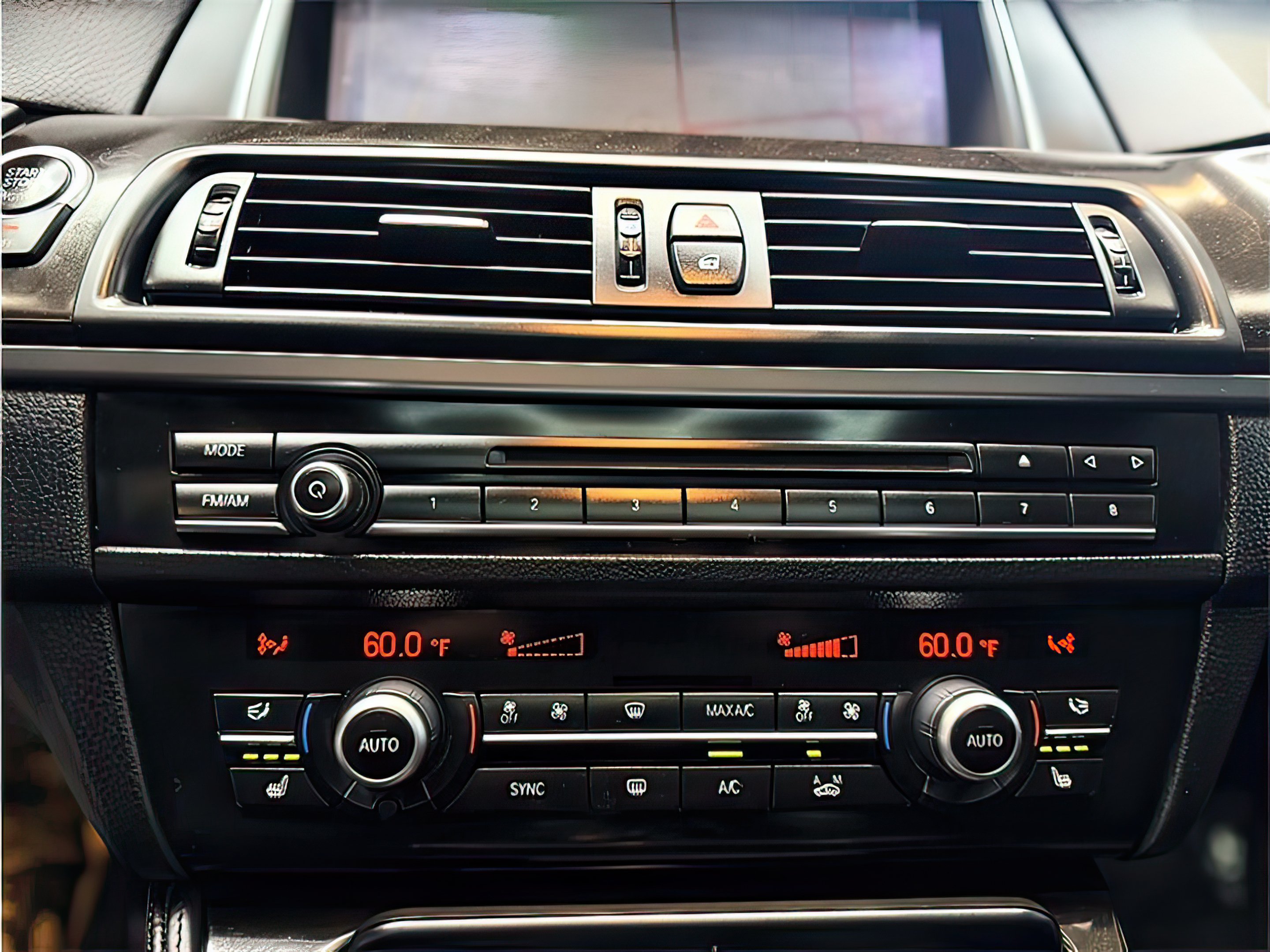 2016 BMW 5 Series 528i - Photo 36