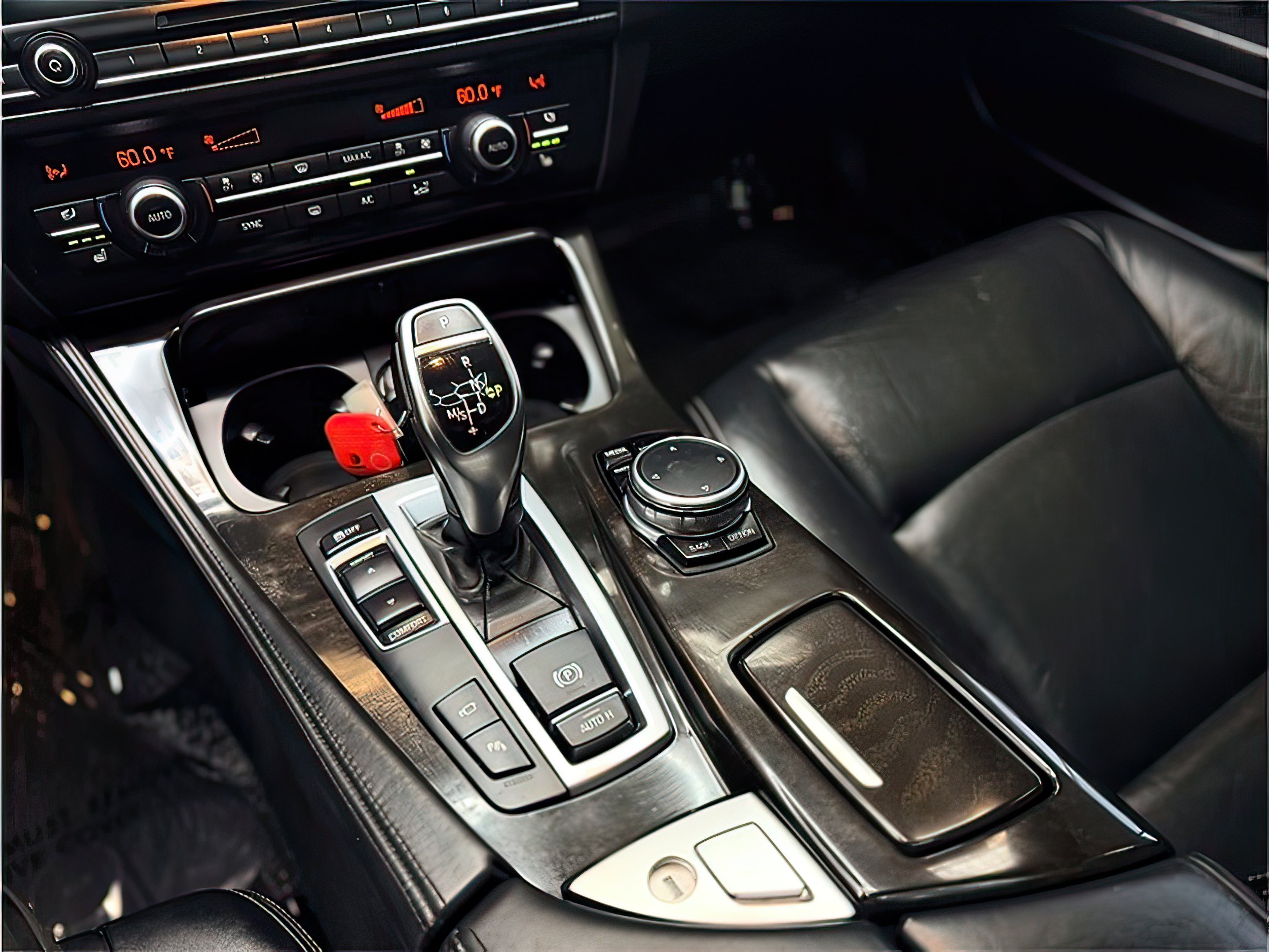 2016 BMW 5 Series 528i - Photo 35