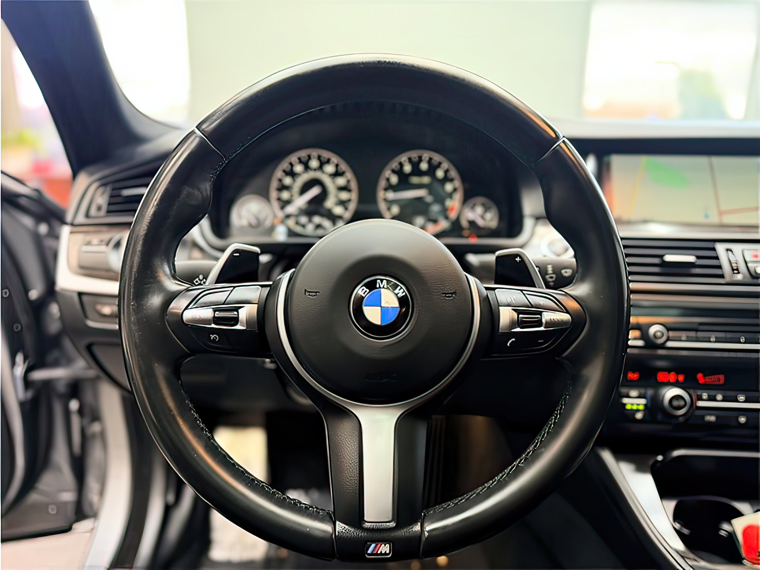 2016 BMW 5 Series 528i - Photo 26