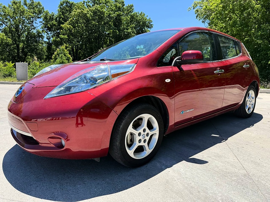 2012 Nissan Leaf's photo