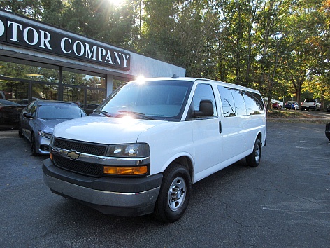 2018 Chevrolet Express Passenger LT