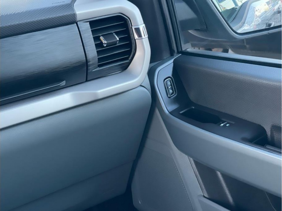 2023 Ford F-150 XLT - Photo 12