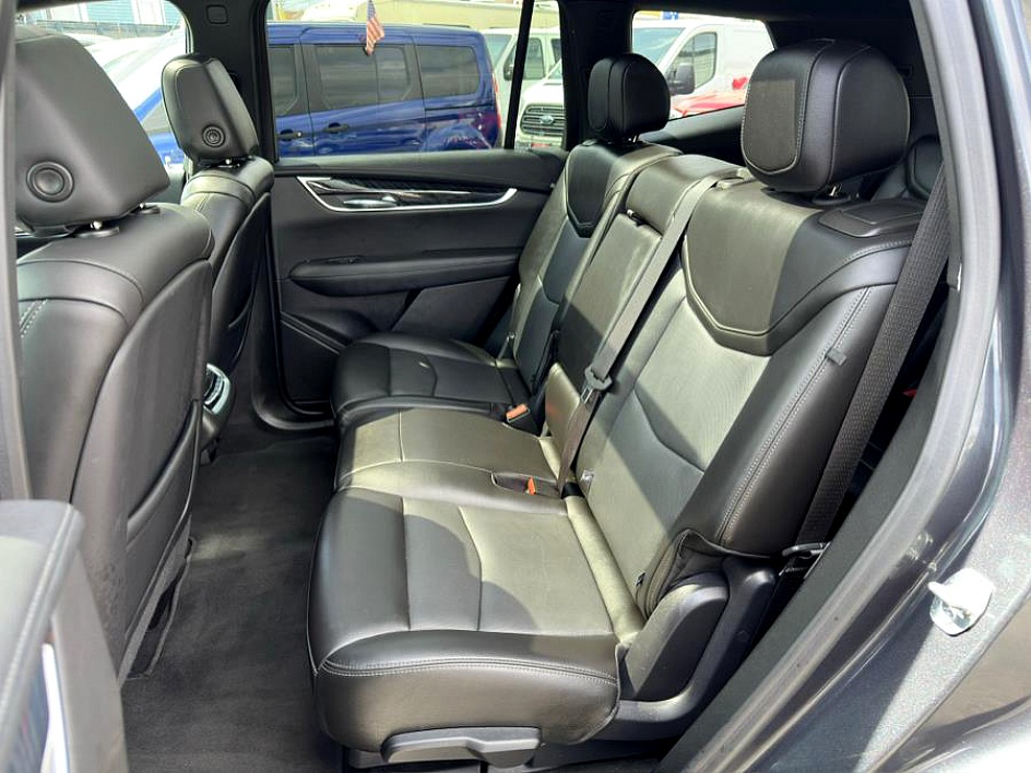 2022 Cadillac XT6 Premium Luxury - Photo 11