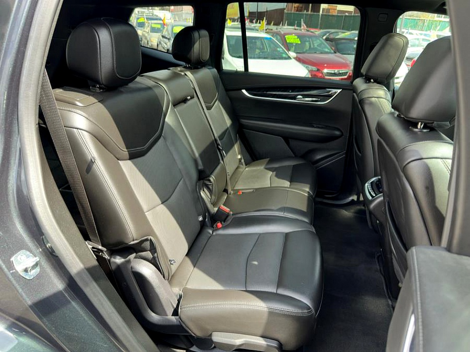 2022 Cadillac XT6 Premium Luxury - Photo 13