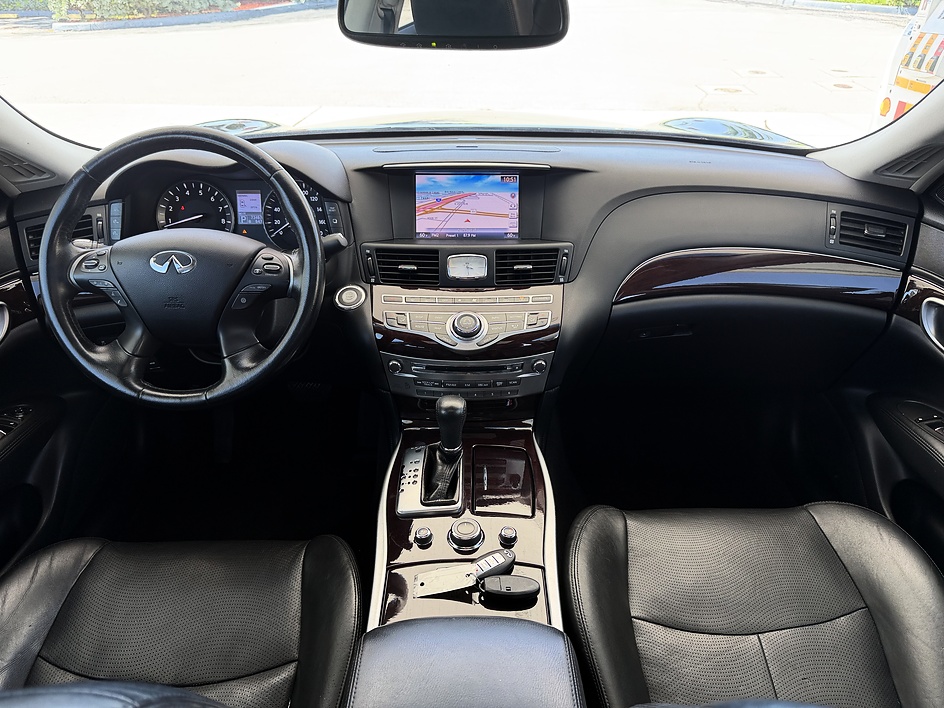 2013 INFINITI M 37 - Photo 10