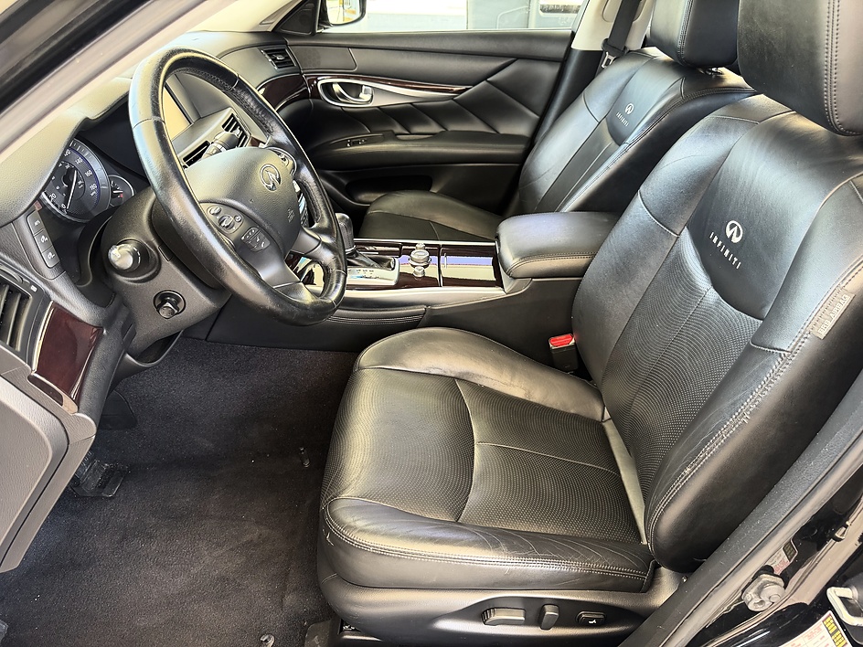 2013 INFINITI M 37 - Photo 11