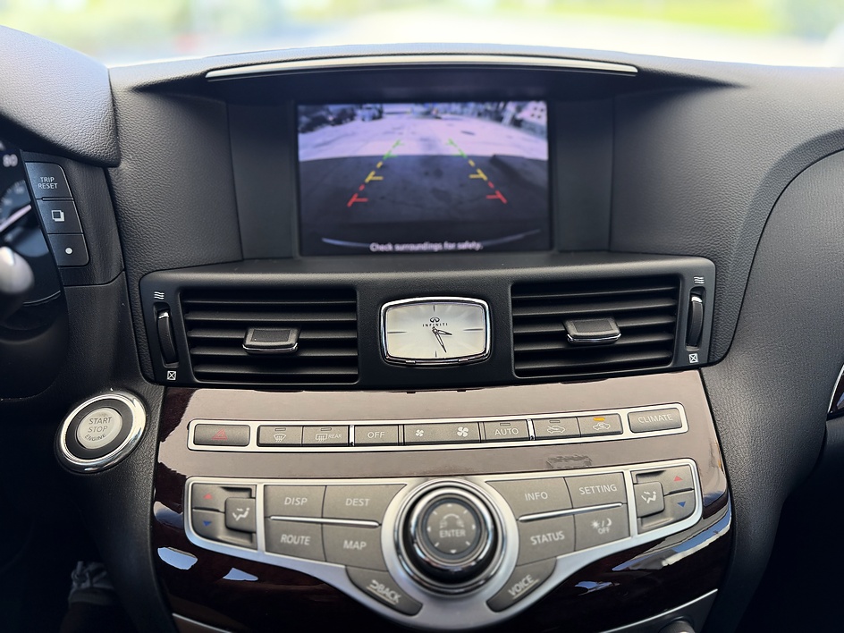 2013 INFINITI M 37 - Photo 20