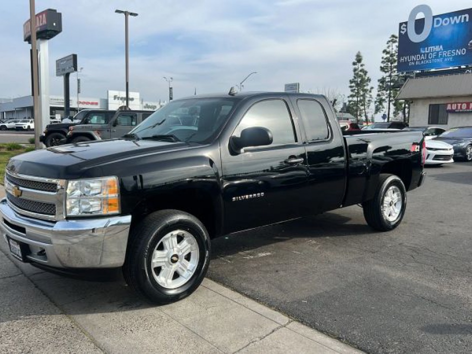2013 Chevrolet Silverado 1500 LT 4X4 Extended Cab MWB's photo