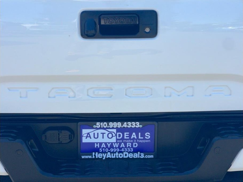 2020 Toyota Tacoma TRD Sport - Photo 14