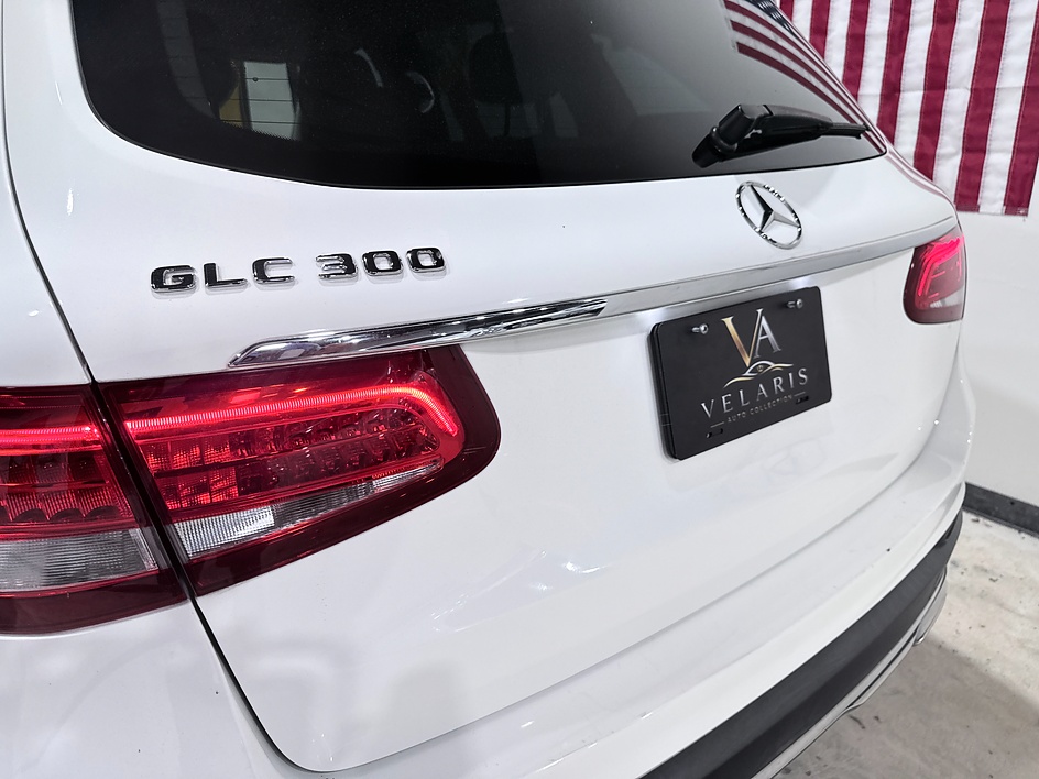 2019 Mercedes-Benz GLC GLC300 - Photo 16