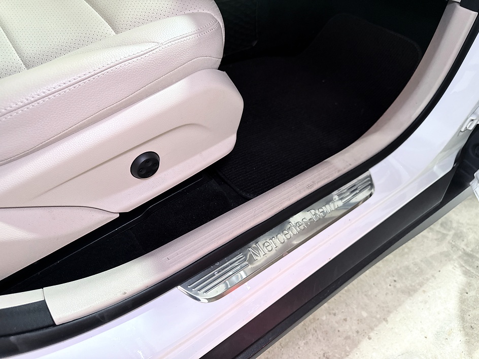 2019 Mercedes-Benz GLC GLC300 - Photo 33