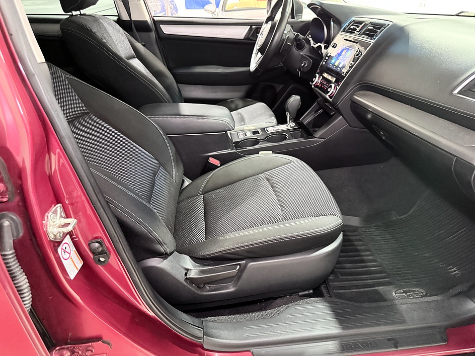2018 Subaru Outback Premium - Photo 11