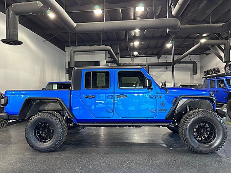 2020 Jeep Gladiator Sport S's photo