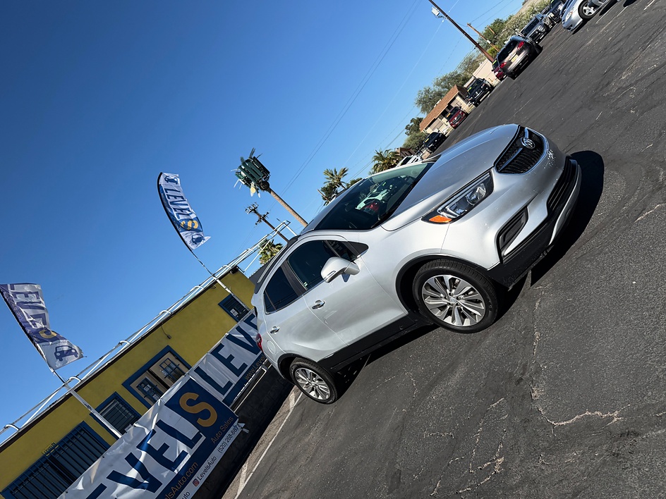 2018 Buick Encore Preferred's photo