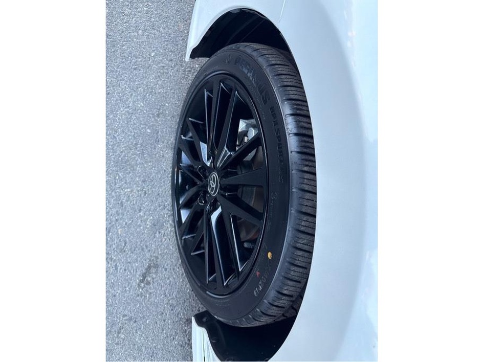 2021 Toyota Camry XSE - Photo 11