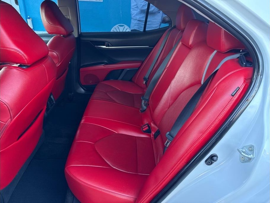 2021 Toyota Camry XSE - Photo 14