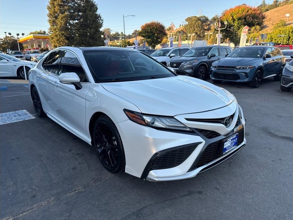 2021 Toyota Camry XSE - Photo 9