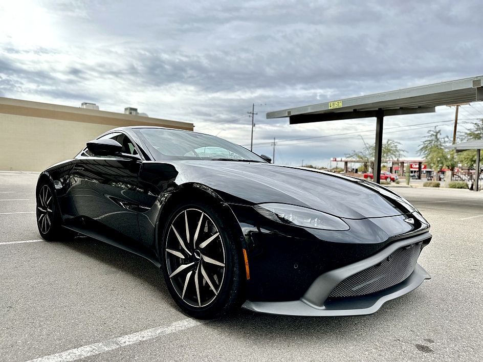 2020 Aston Martin Vantage 4.0 V8's photo