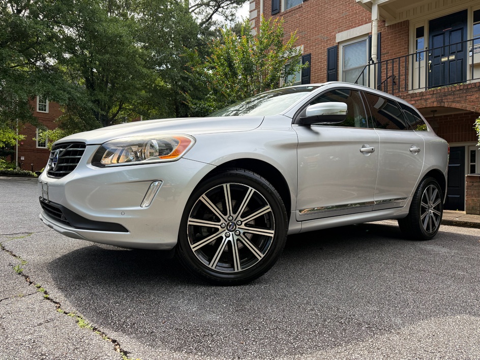 2016 Volvo XC60 T5 Drive-E FWD Premier's photo