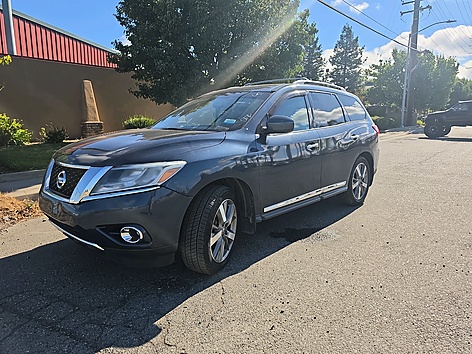 2015 Nissan Pathfinder Platinum 4WD's photo