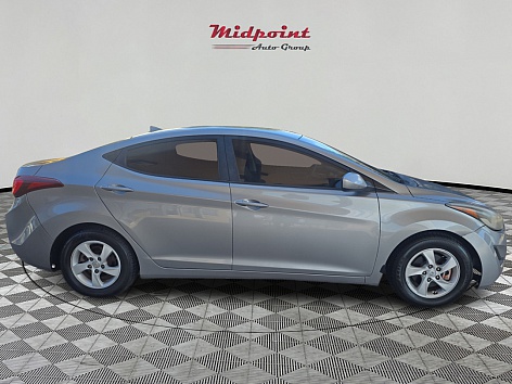 2015 Hyundai Elantra SE's photo