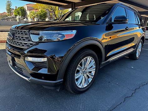 2020 Ford Explorer Limited's photo
