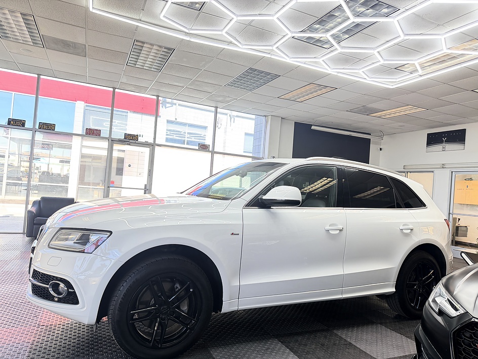 2013 Audi Q5 3.0T quattro tiptronic Premium Plus's photo