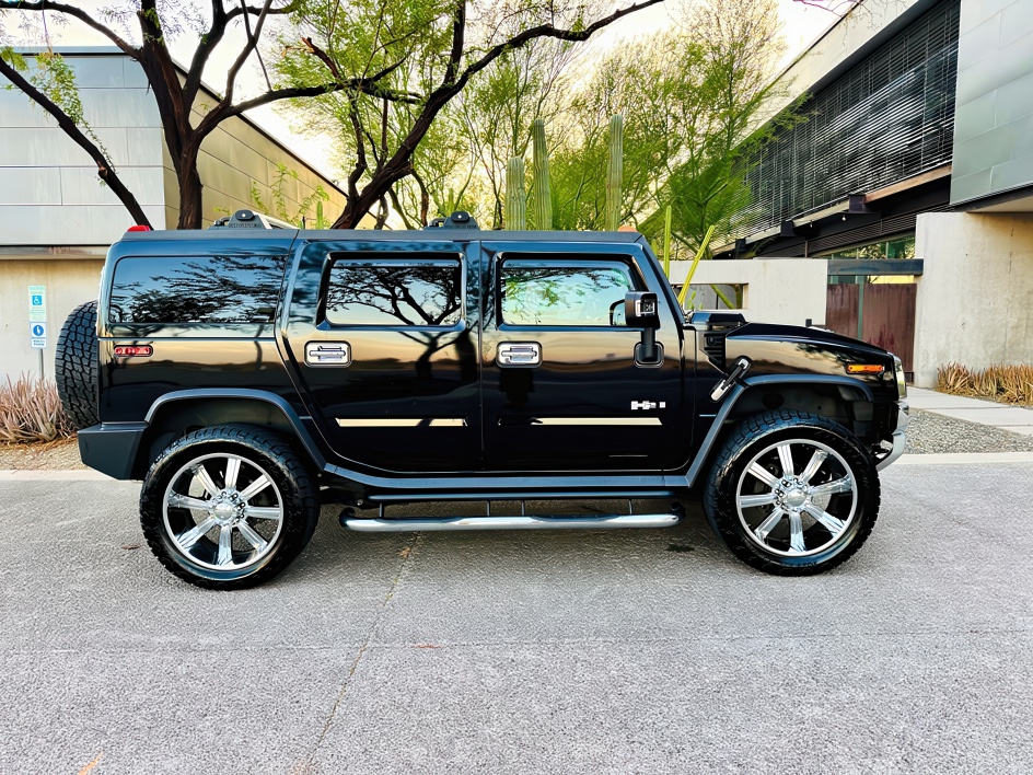 2008 Hummer H2 3/4 Ton Base photo 6