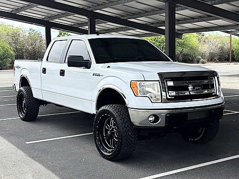2014 Ford F-150 XLT 4x4 SuperCrew 145-in's photo