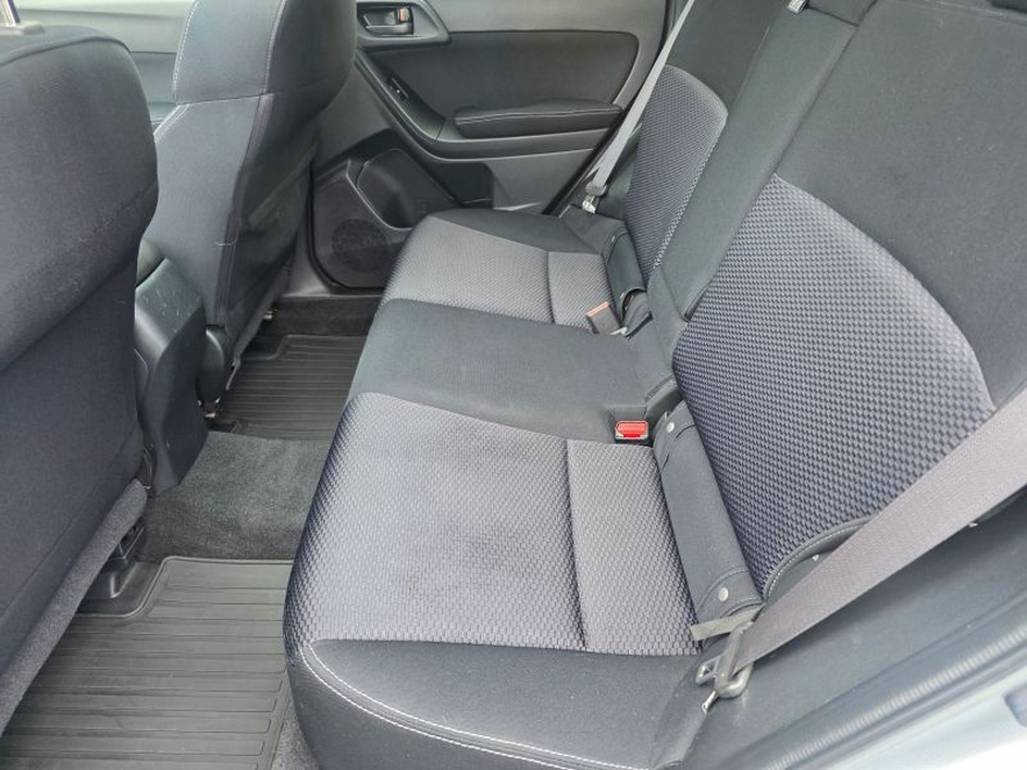 2015 Subaru Forester i Premium - Photo 12