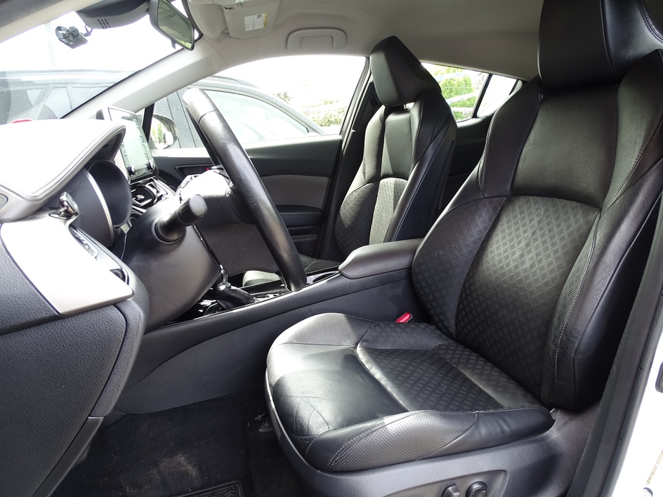 2021 TOYOTA C-HR LIMITED