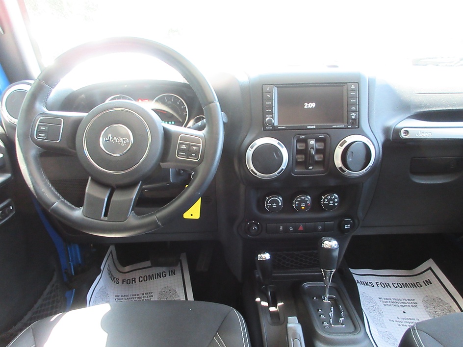 Jeep Wrangler photo 10