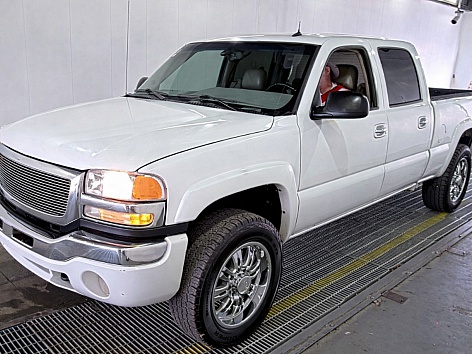 2003 GMC Sierra 2500HD's photo