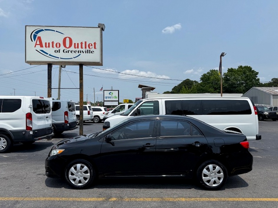 2010 Toyota Corolla's photo