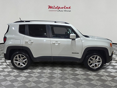 2015 Jeep Renegade Latitude's photo