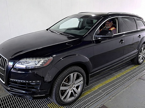 2010 Audi Q7 Premium's photo