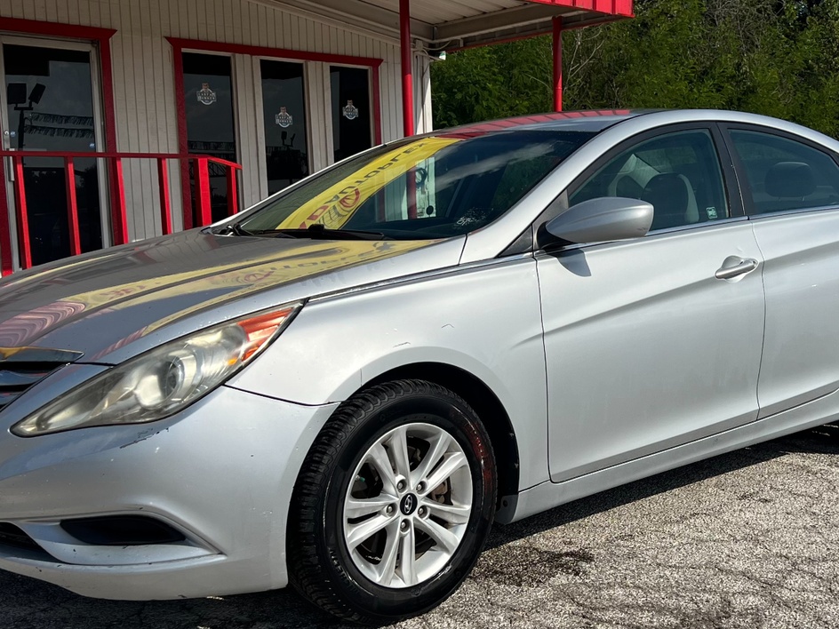 2013 Hyundai Sonata Gls