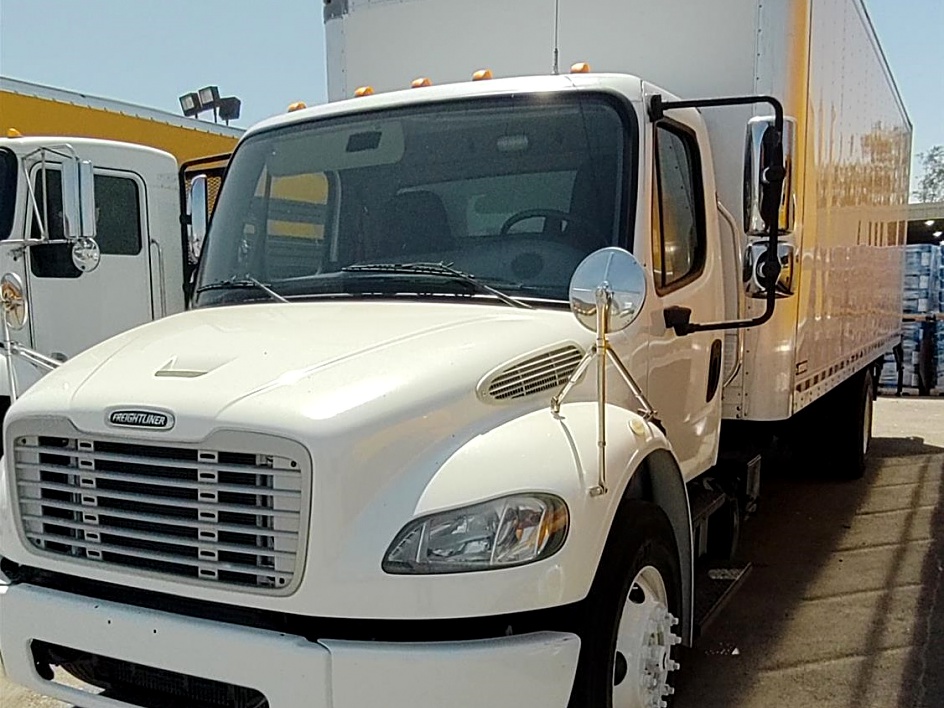 2016 FREIGHTLINER 26FT BOX TRUCK 26K GVW 6SP MANUAL 26,000LBS GVW