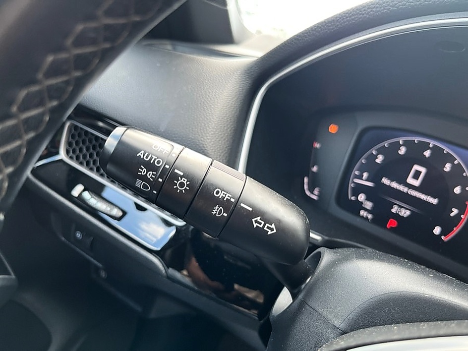 2023 Honda Civic Hatchback Sport Touring - Photo 18