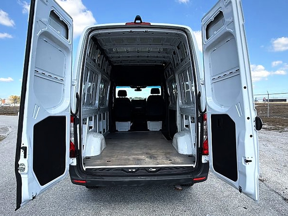 2021 Mercedes-Benz Sprinter Cargo Van Base - Photo 9