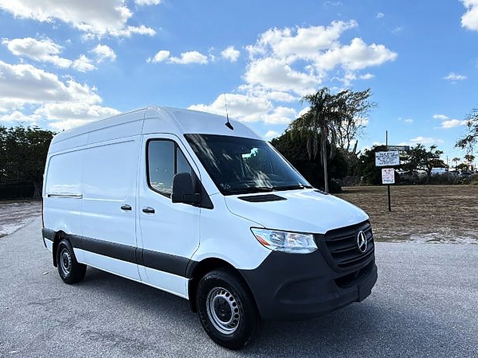 2021 Mercedes-Benz Sprinter Cargo Van Base - Photo 6