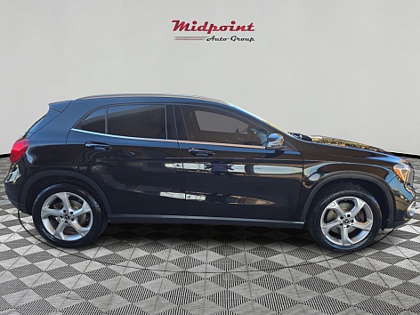 2018 Mercedes-Benz GLA-Class GLA250's photo