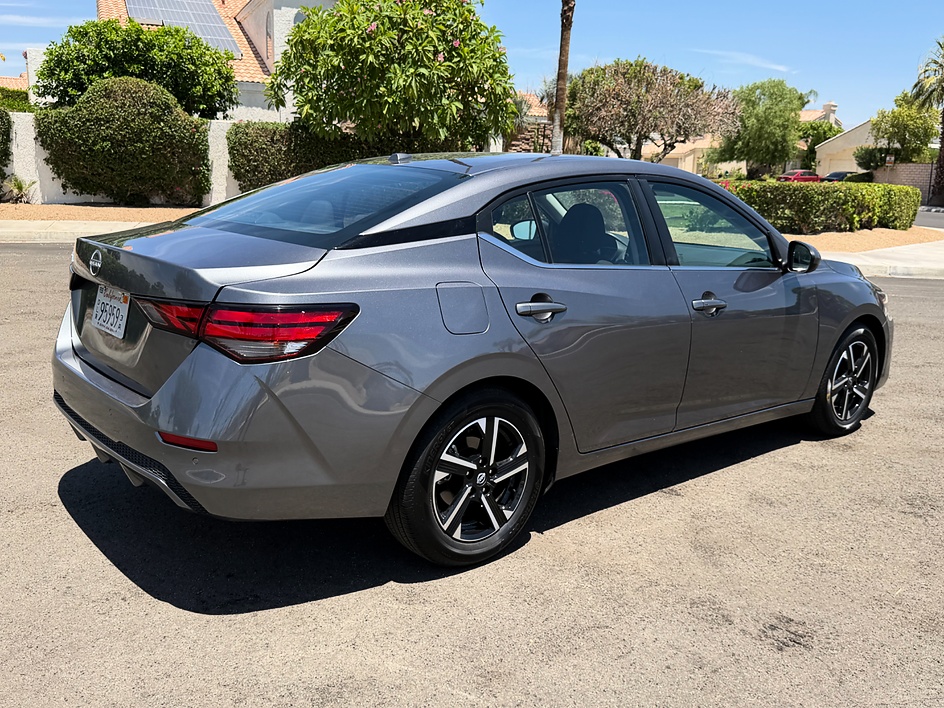 2025 Nissan Sentra SV - Photo 6