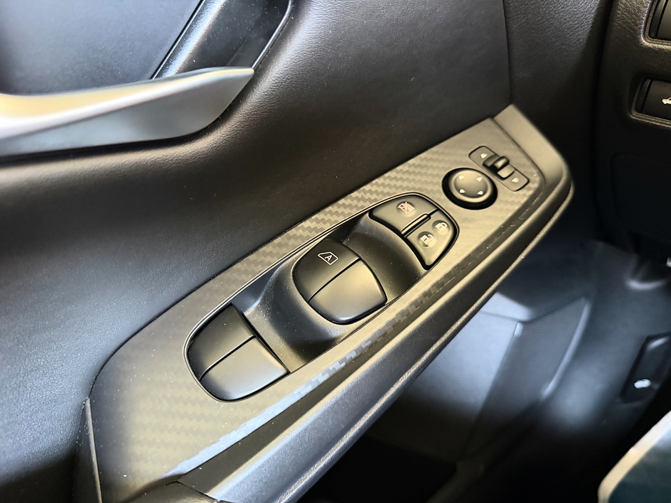 2025 Nissan Sentra SV - Photo 24