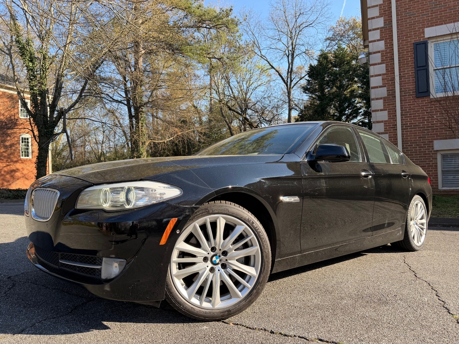 2012 BMW 5 Series 550i