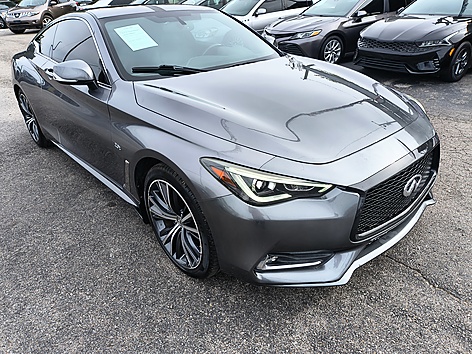2018 INFINITI Q60 Coupe LUXE