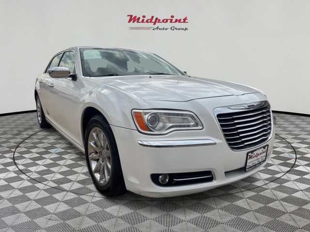 2013 Chrysler 300 C HEMI's photo