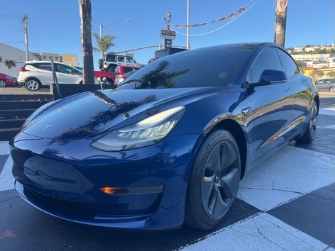 2020 Tesla Model 3 Standard Range Plus's photo