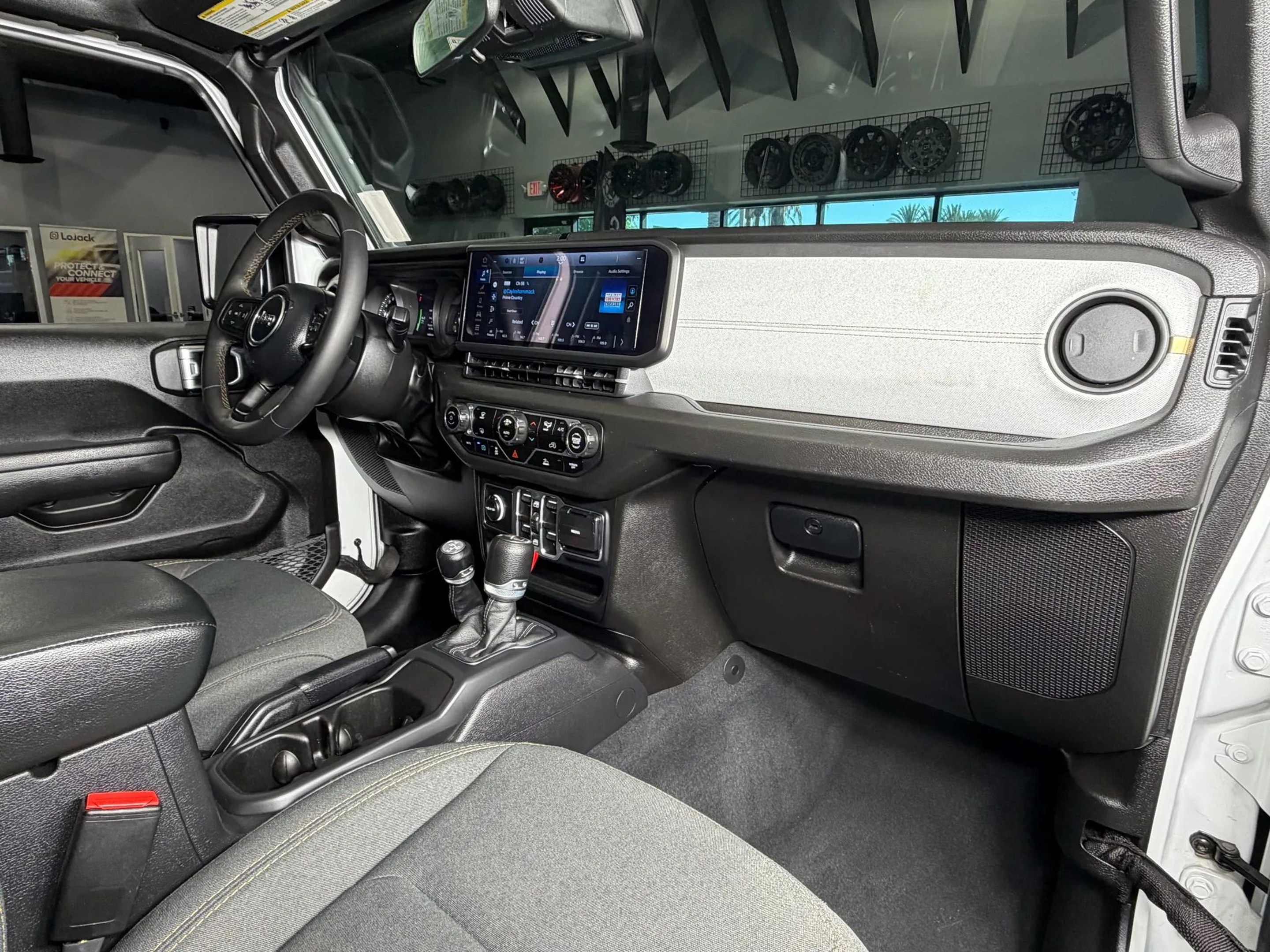 2024 Jeep Wrangler 4xe Sports S 4XE - Photo 16